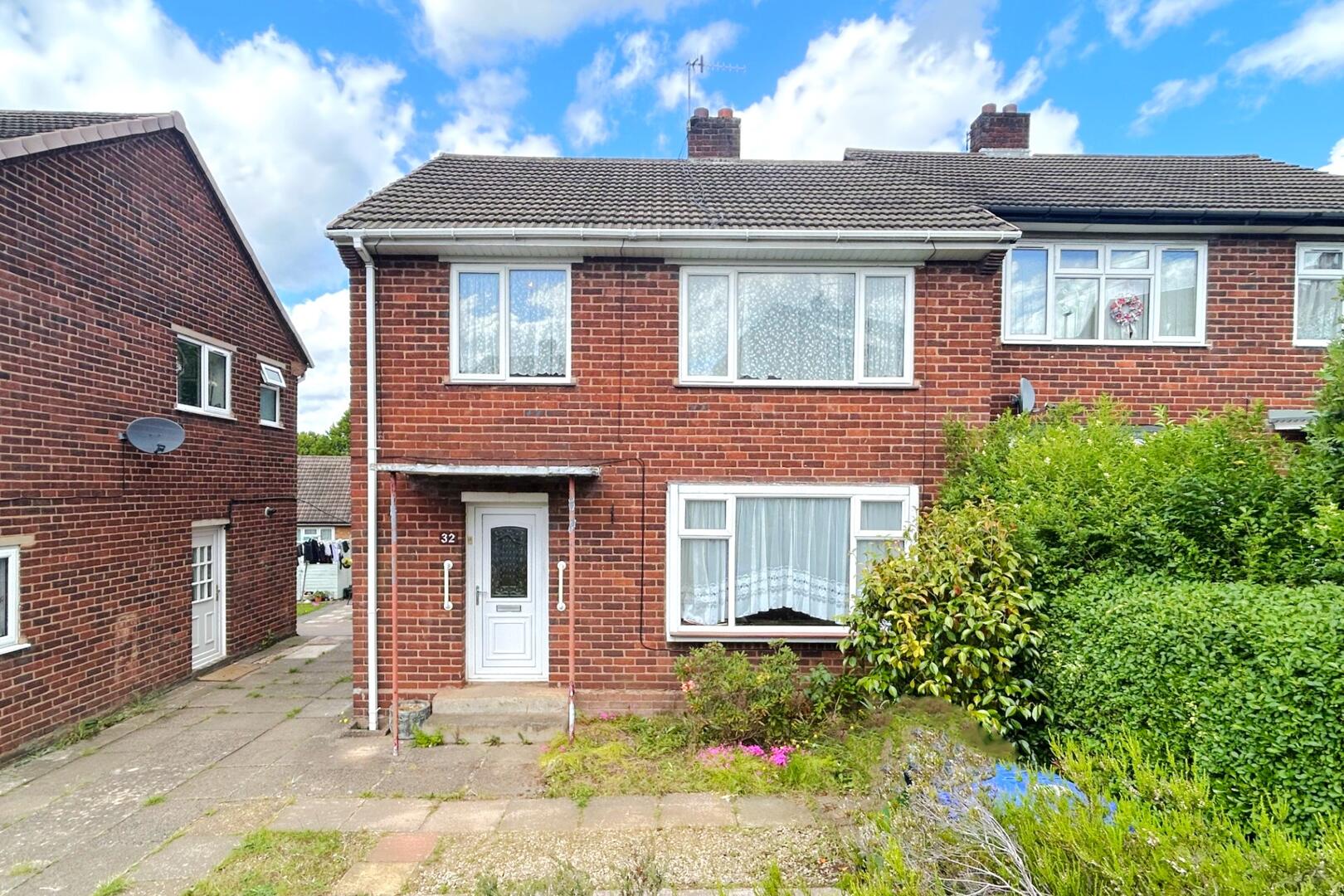 3 bed property in Cornwall Road, Stourbridge